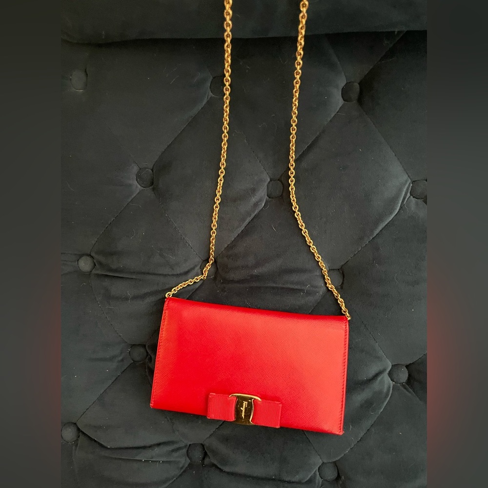 Salvatore Ferragamo Miss Vara Chain Wallet Saffiano Leather Red